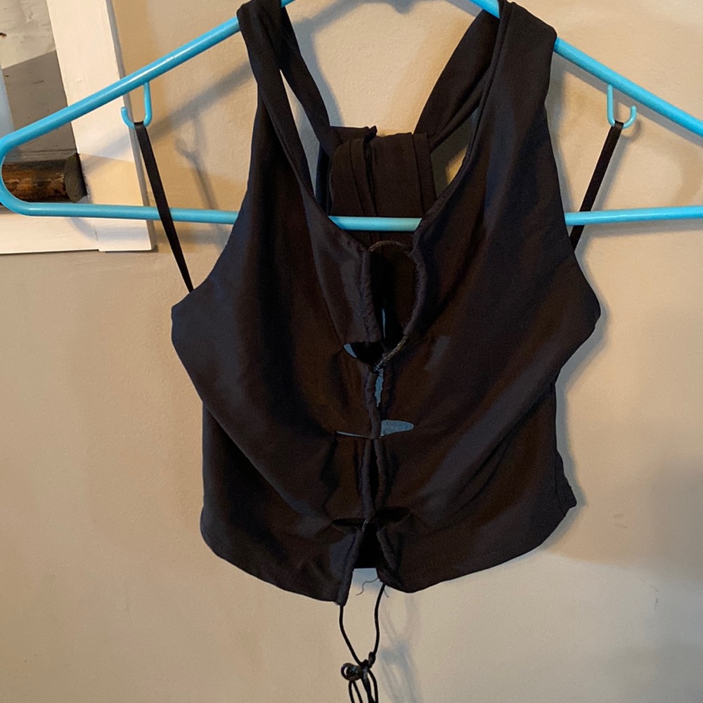 SHEIN CROP TOP SIZE S